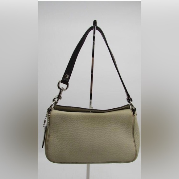 Authentic Coach Chelsea Small Cream Pebble Leather Hobo Handbag Purse - Picture 3 of 6